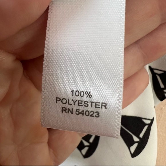 BANANA REPUBLIC Sailboat Nautical Sleeveless Button-Up Shirt Top Women’s Sz S - Picture 11 of 13